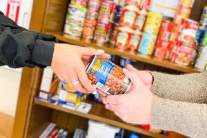 Little Free Pantry Offers Students Support During the Holiday Season